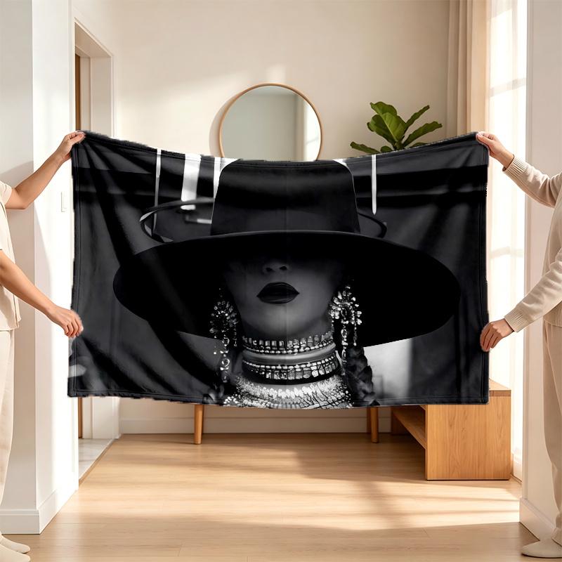 Beyoncé (28) Flanelinis pledas – švelnus akcentas miegamajam ir svetainei bei jaukia namų dovana