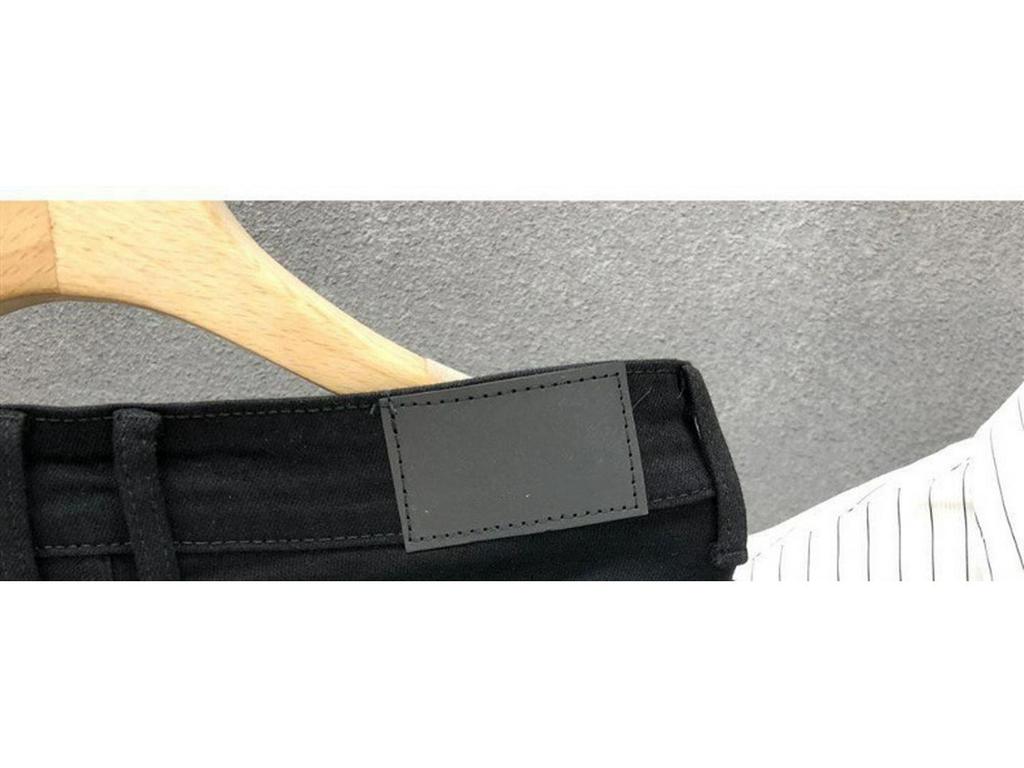 2024 Trendy Men's Black Slim-Fit Jeans: High-End European Business Casual