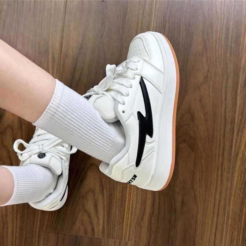 Women's shoes niche low-top bread shoes trend spring new versatile sports and leisure board shoes