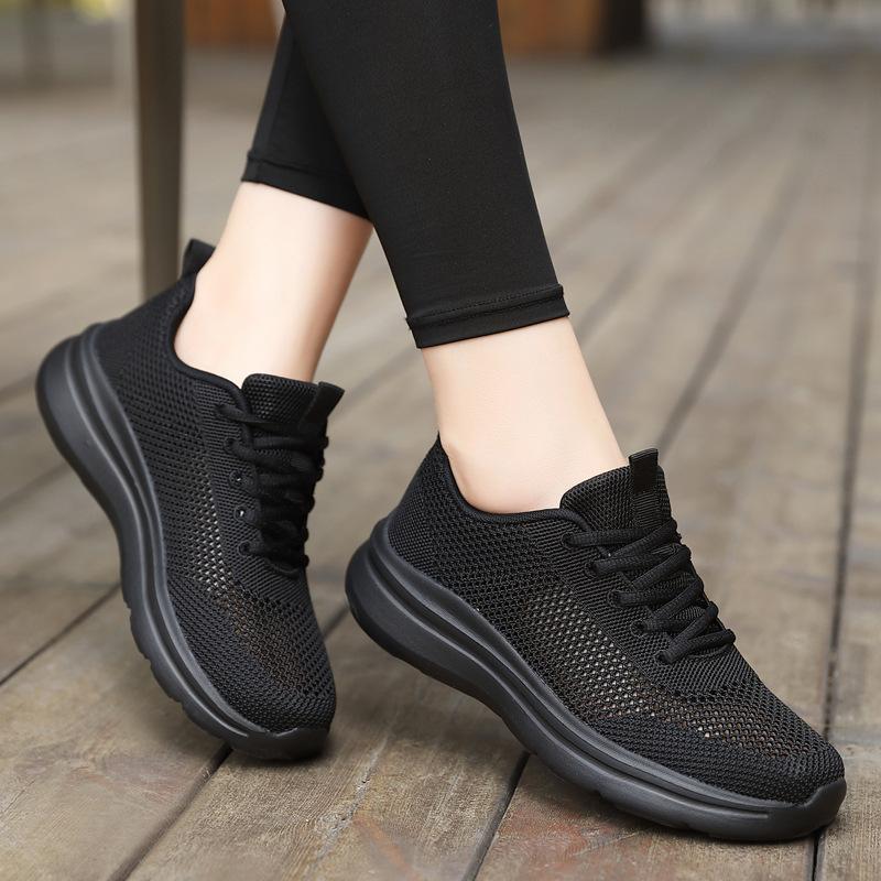 Pure Black Shoes Summer New Mesh Breathable Mother Shoes Large Size Long Standing Shoes