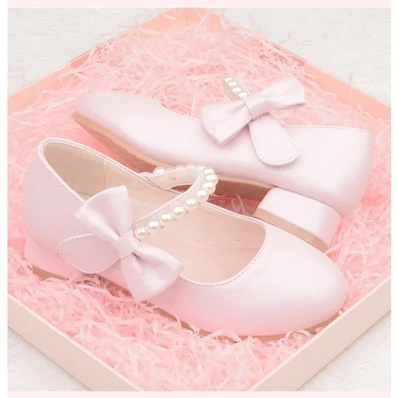 Skor Flicka KidLeather Skor 2024 Höst Nya Flicka Högklackade Princessskor Rosett Enkel Sko Mary Jane-skor Barnsko Flicksko