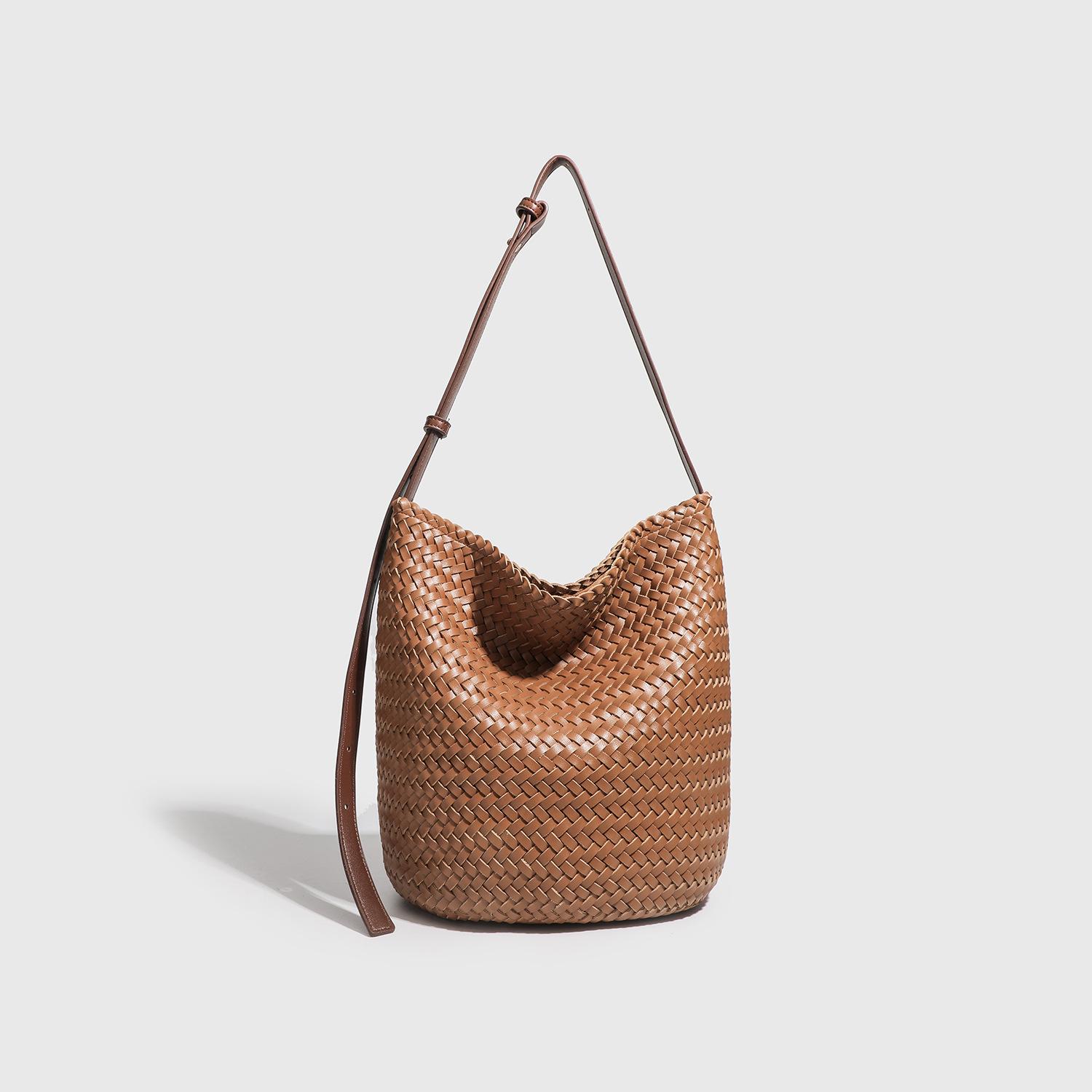 

Cowhide Hand Woven Bag, Women s Large Capacity Bucket Bag, Casual Vacation Shoulder Crossbody Bag