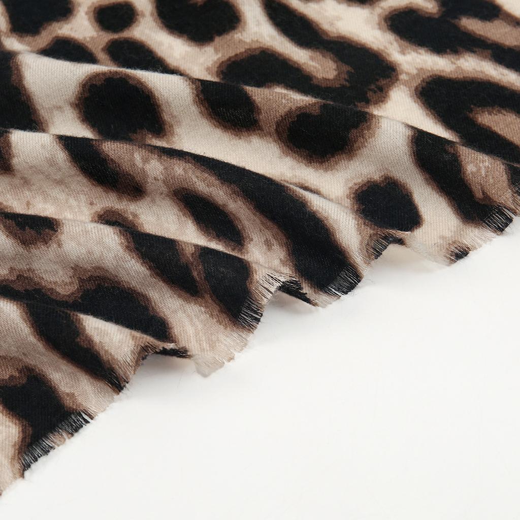 Leopard Printed Cashmere Scarf Shawls For Woman Autumn And Winter Warm Fashion Long Wraps Muslim Hijab Pashmina Scarves