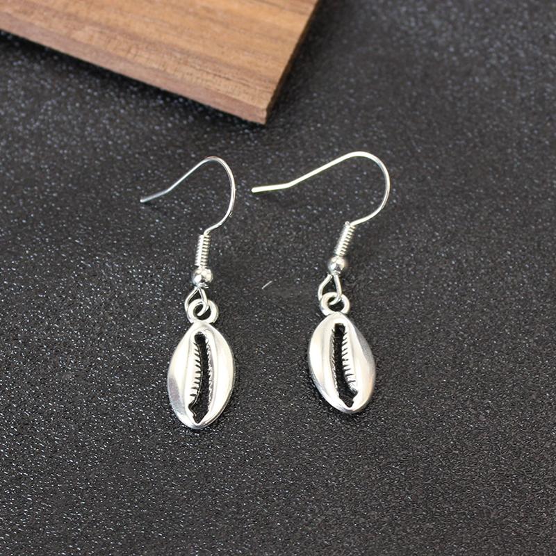 

Personalized Metal Shell Dangle Earring for Women Lovely Simple Punk Retro Copper Color Ear Zircon Wholesale Christmas Gift