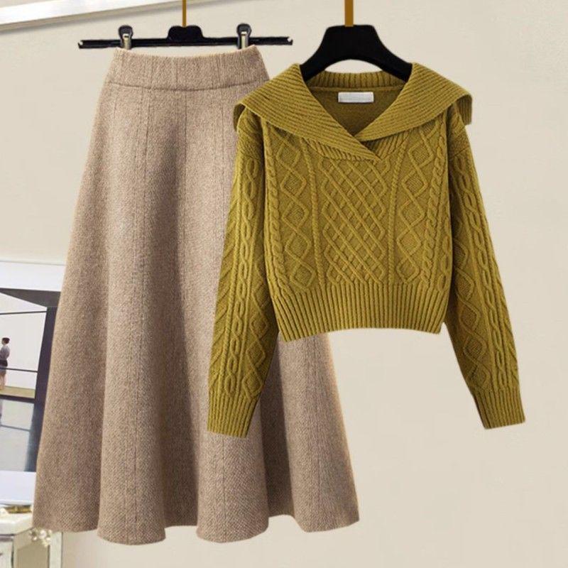 

Маленький костюм-двійка: Светр кабельної в язки з коміром Пітера Пена + В язана міді-спідниця А-силуету з високою талією, Осінньо-зимовий стиль. S