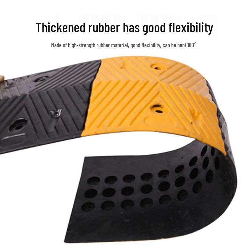 Brangdy Mini Rubber Speed Bump (100x10x2cm)