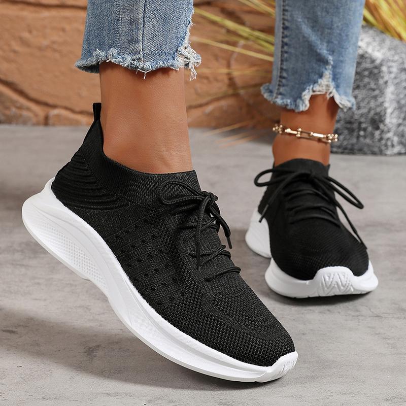 Fashion Spring Autumn Comfortable Sports Shoes for Women Lightweight Breathable Knitted Sneakers Woman Thick Sole Slip On Casual Shoes