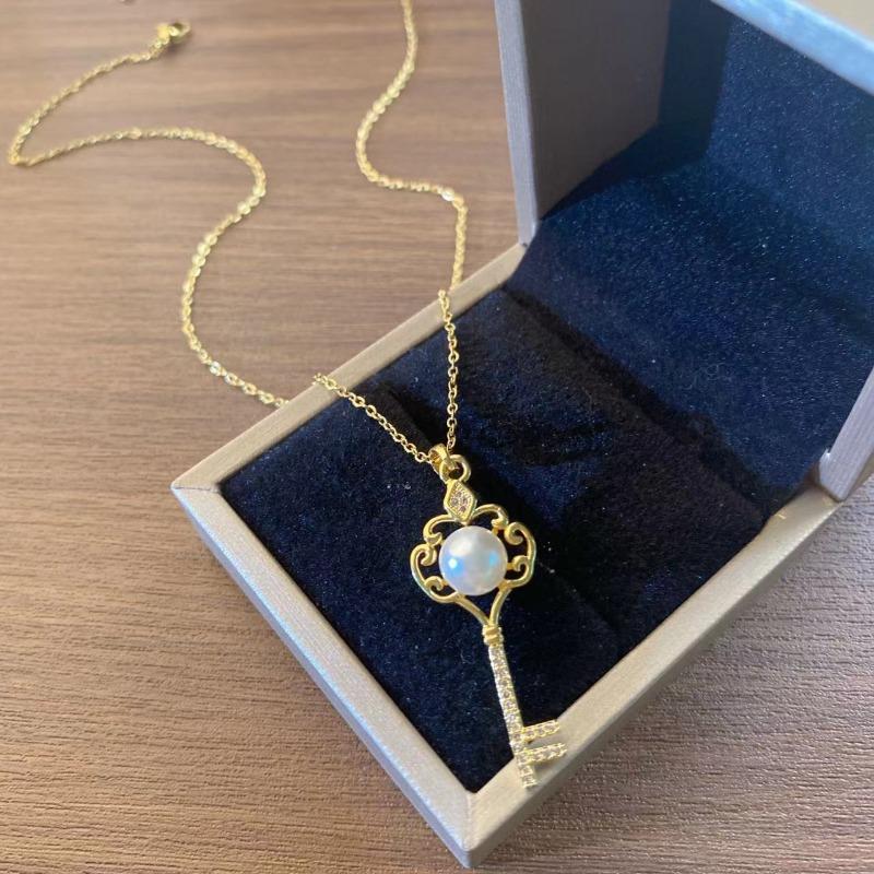 Gold Pearl Key Pendant Titanium Steel Clavicle Necklace For Women