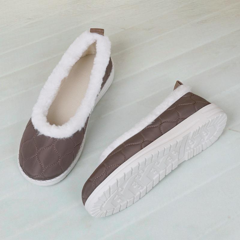 Foreign trade low-top round head velvet single shoes women's cross-border large-size car front line warm round head shallow mouth warm cotton shoes