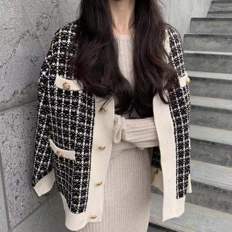 

Korean version of temperament small fragrant sweater jacket women s 2025 autumn and winter new loose lazy style medium and long knitted cardigan One size