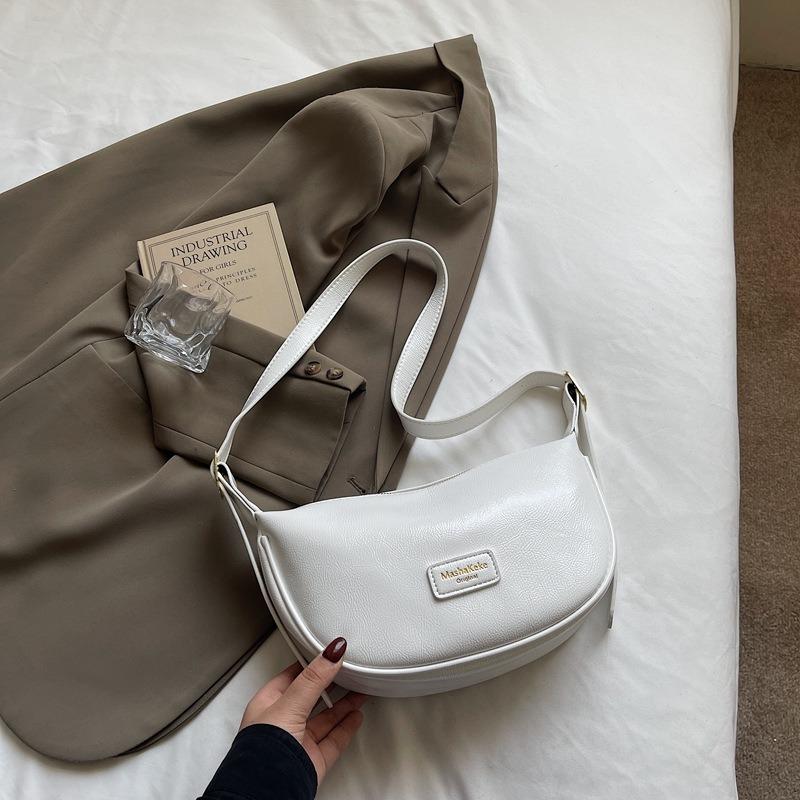 Fashion commuter shoulder bag soft leather bag women's new versatile portable simple messenger bag