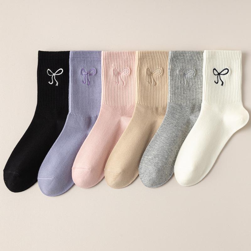 5/10 Pairs Comfortable Casual Embroidered Bow Socks for Women Solid Color Moisture Wicking Breathable Mid Calf Socks Spring Autumn Long Cotton Socks
