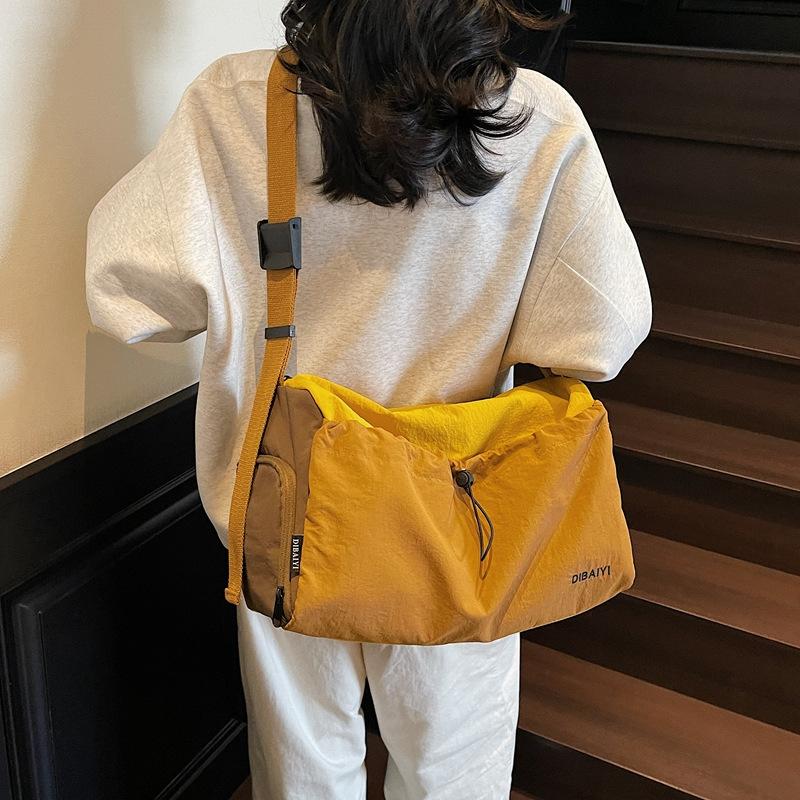 Korean Version of Casual Crossbody Travel Bag Portable Large Capacity Wet and Dry Fitness Bag Breathable Simple Yoga Sports Bag