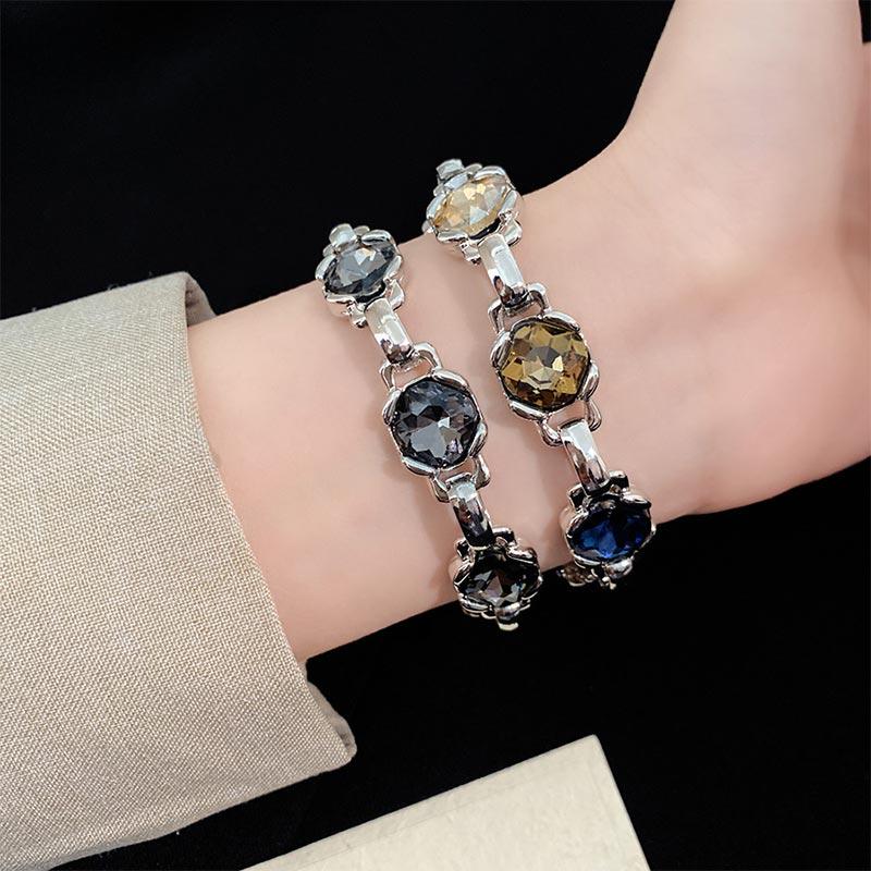 Retro Zircon Adjustable Bracelet Exquisite Stylish Wrist Jewelry For Women Personalized Design Women's Bracelet 2026 Gifts