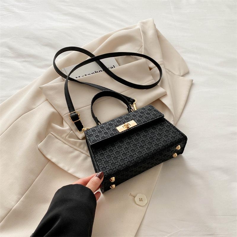 

Британский стиль ретро портативная маленькая квадратная сумка женская сумка 2025 новая универсальная модная высокого класса сумка на плечо и через плечо чёрный