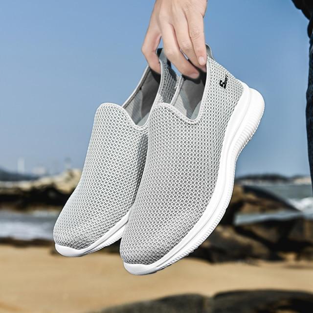 New Shoes Men Loafers Light Walking Breathable Summer Comfortable Casual Shoes Men Sneakers  Plus Couple