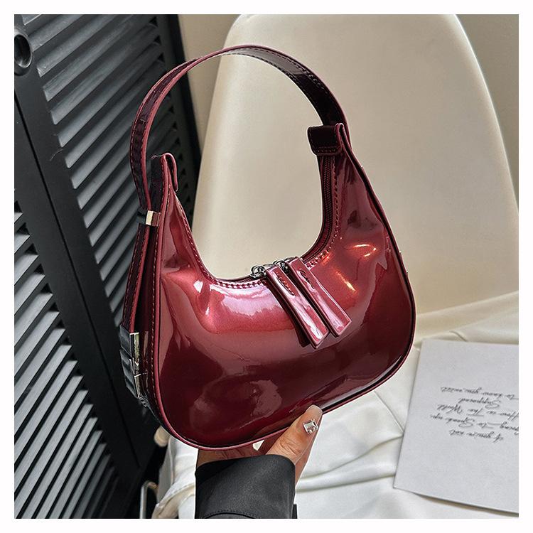 Women Leather Shoulder Bag Zipper Vintage Tote Bag Chic Retro Handbag Satchel Clutch Travel Dating Purse