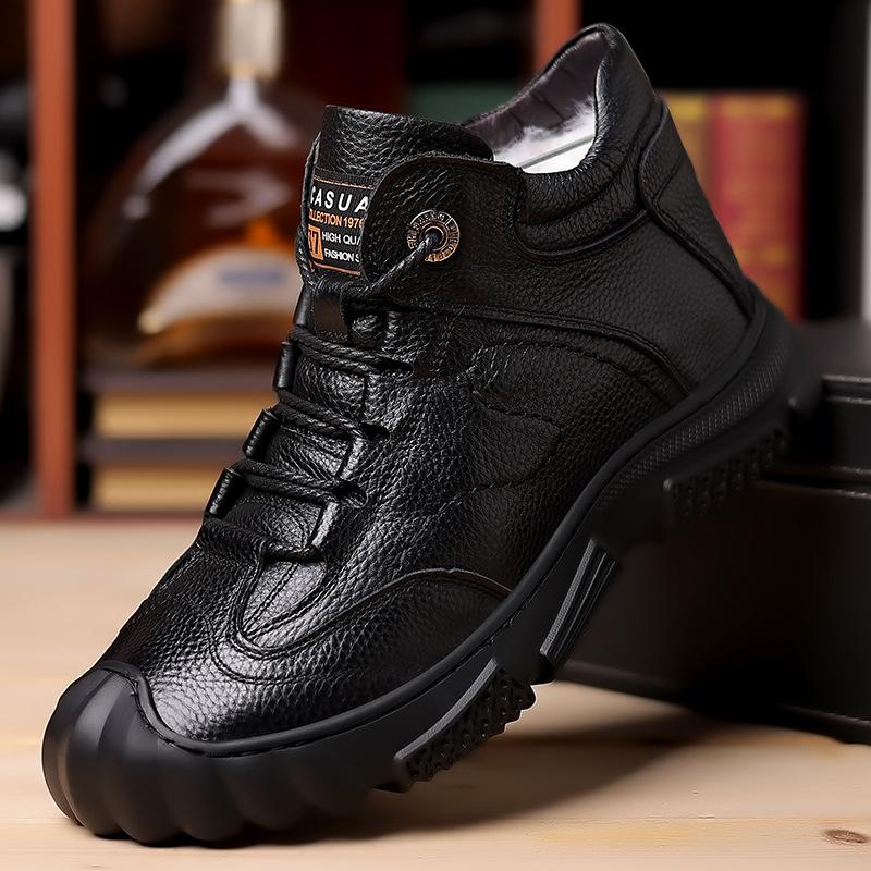 The first layer of cowhide velvet casual cotton boots is in stock for winter warm front strap side zipper real hair inner men's cotton shoes