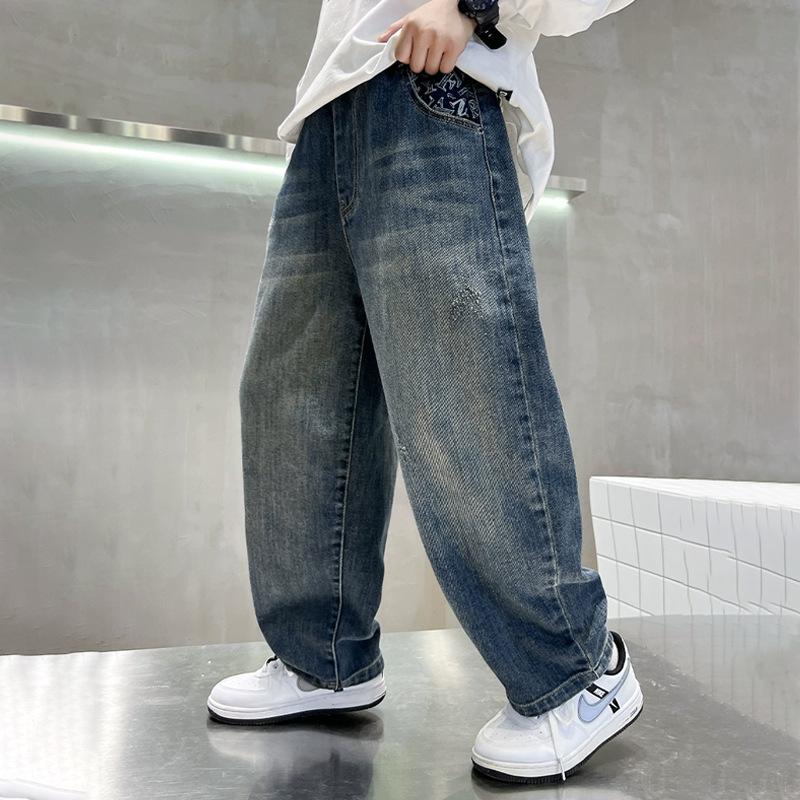 2025 Jungen Samtgefütterte Straight-Leg Jeans: Trendige Teenager-Freizeit-Herbsthosen