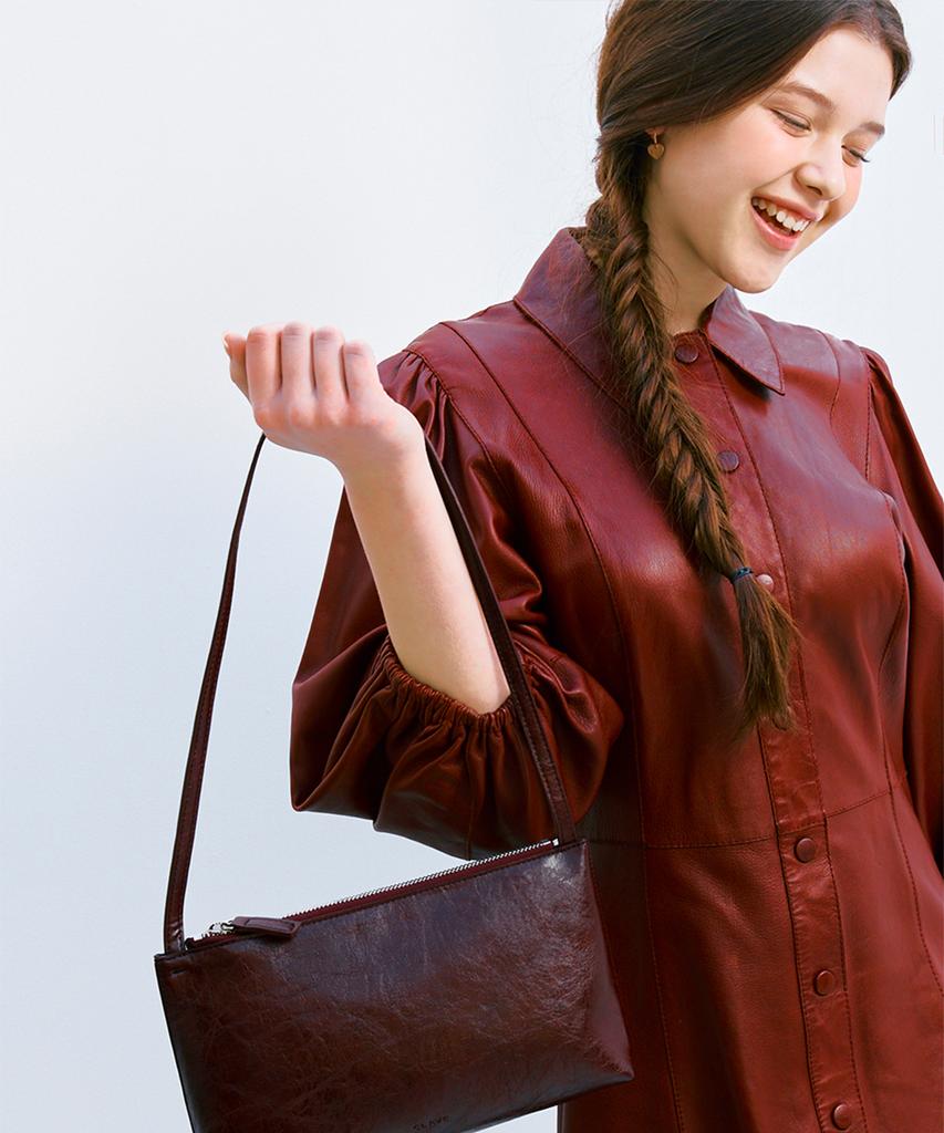 Clave Ivy Wine Shoulder Bag