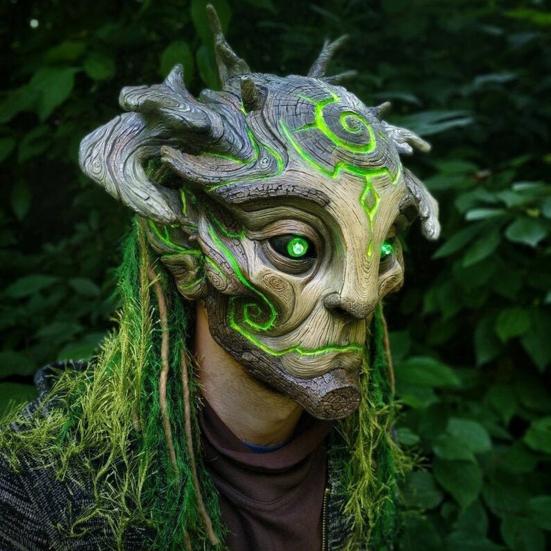 Halloween Forest Spirit Elf Masque LED Horror Headdress Realistic Green Elf Old Man Headgear Cosplay Costumes for Party