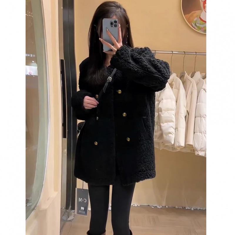 Korean-Style Women's Lambswool Fur Coat - Thick Double-Breasted Round Neck for Autumn/Winter 2025