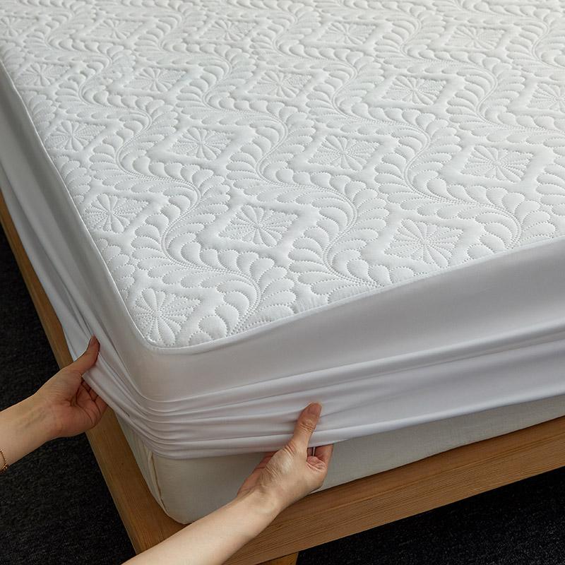 Quilted Waterproof Bed Sheet With Elastic Queen King Size White Color Mattress Protector For Double Bed Queen/King Bed Sheet