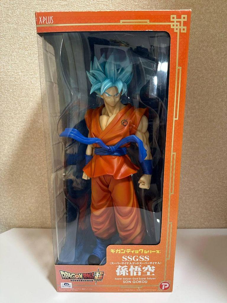 [USED] Dragon Ball Gigantic Series SSGSS Son Goku Figure