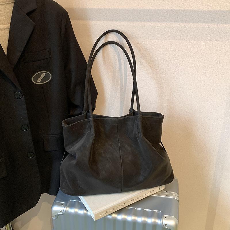 Casual Retro Matte Bag Women's 2025 New Fashion Simple Commuter Shoulder Bag Large Capacity Portable Tote Bag