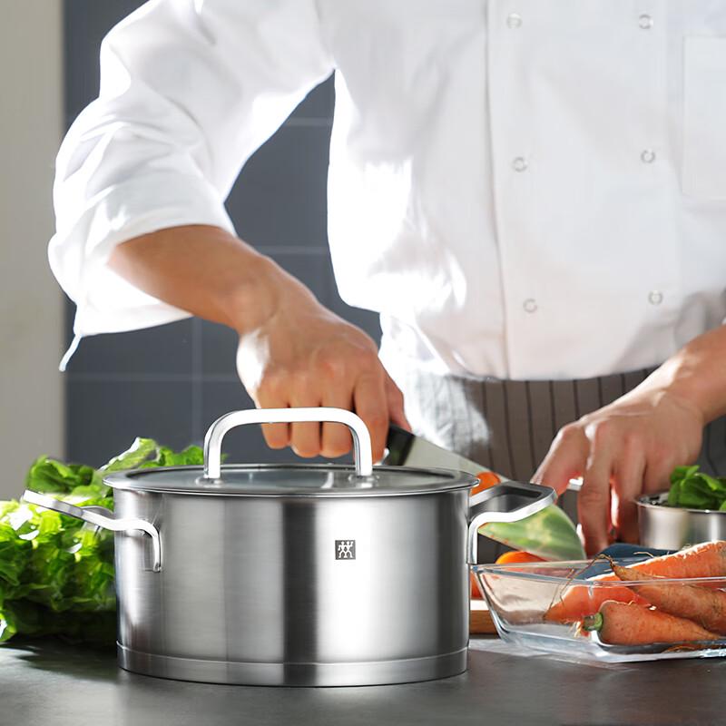 

Zwilling Moment Shallow Pot