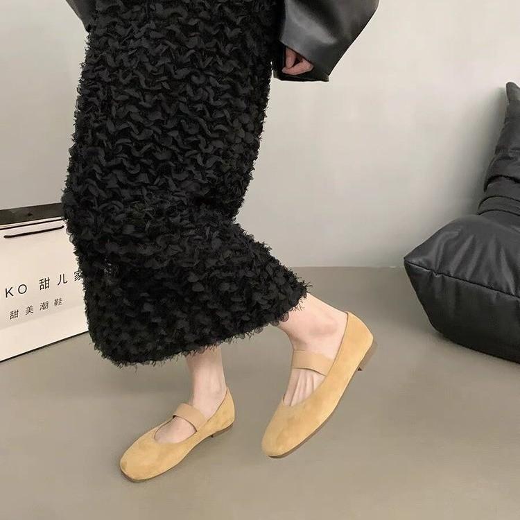 2024 new retro single shoes female flat fairy style shoes with skirts square head Mary Jane shoes