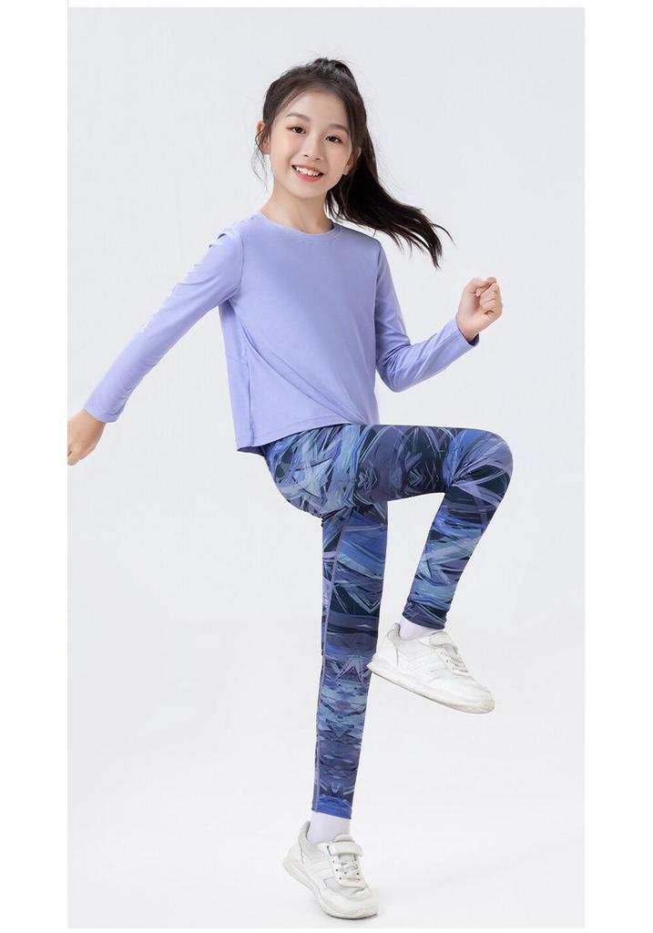 Schnelltrocknendes Yoga-Outfit für Mädchen: Bedrucktes Oberteil & Haifischhose