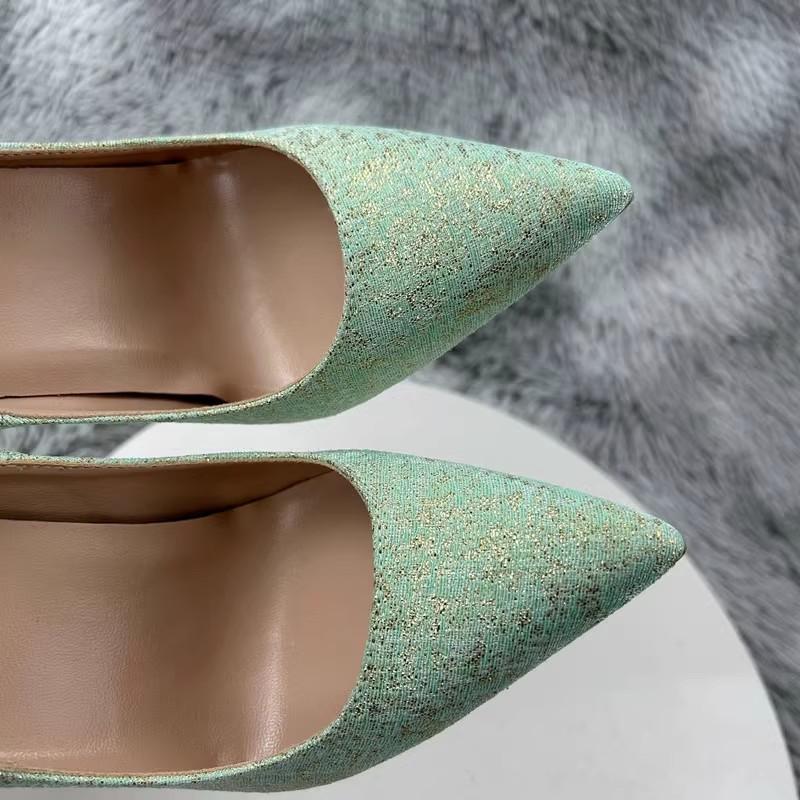 

Фиолетовые весенние женские туфли с острым носом, тонким каблуком, французским темпераментом, 12 см высотой, новые одинарные туфли 2025 для женщин 45