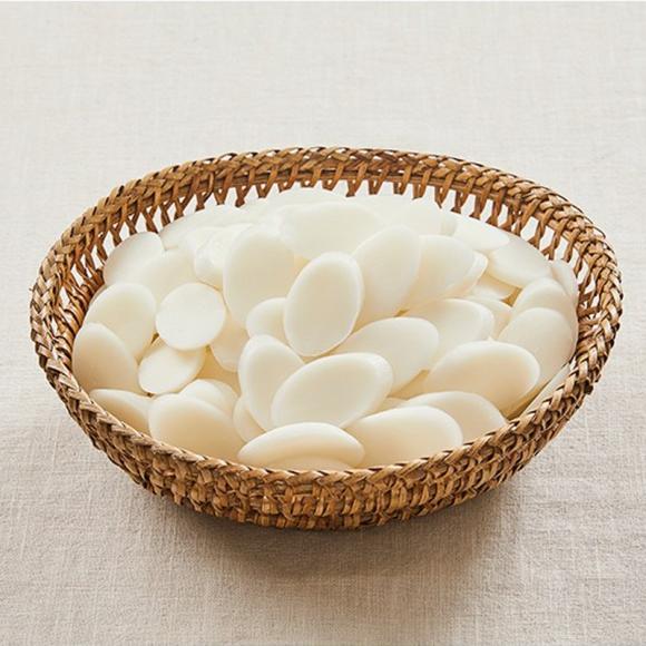 Noodlelovers Myun Sarang Plátky rýžového koláče pro polévku s rýžovým koláčem / polévku na korejský Nový rok (Tteokguk), 1 kg