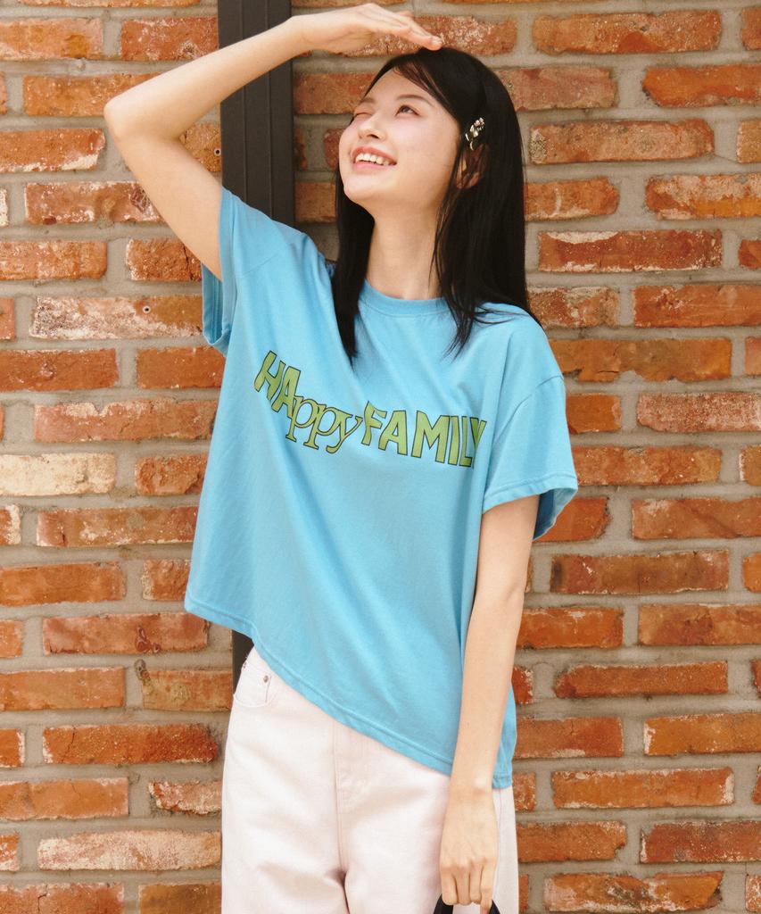 Yunibeoseugameonteu Happy Family Crop T-Shirt_Blue