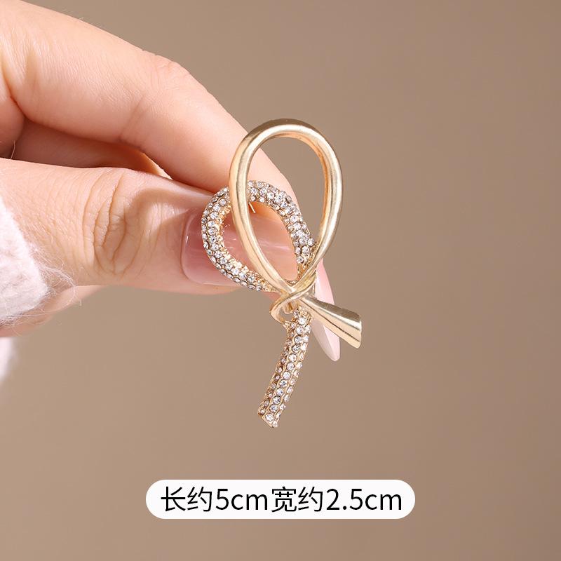 

Брошь-бант Xiaoxiangfeng, женственная, с высококлассным дизайном, подчеркивающим темперамент, булавка для пиджака, нишевая корсажная брошь для свитера