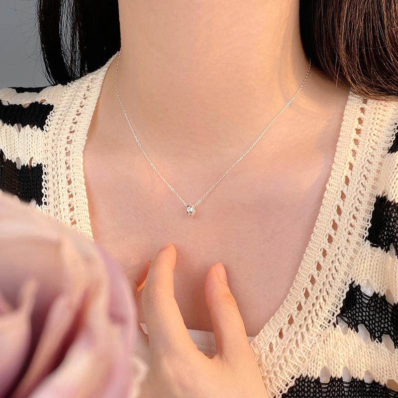 Fashion Four Stars Geometric Necklace for Women's New Year Personalized Design Neckwear