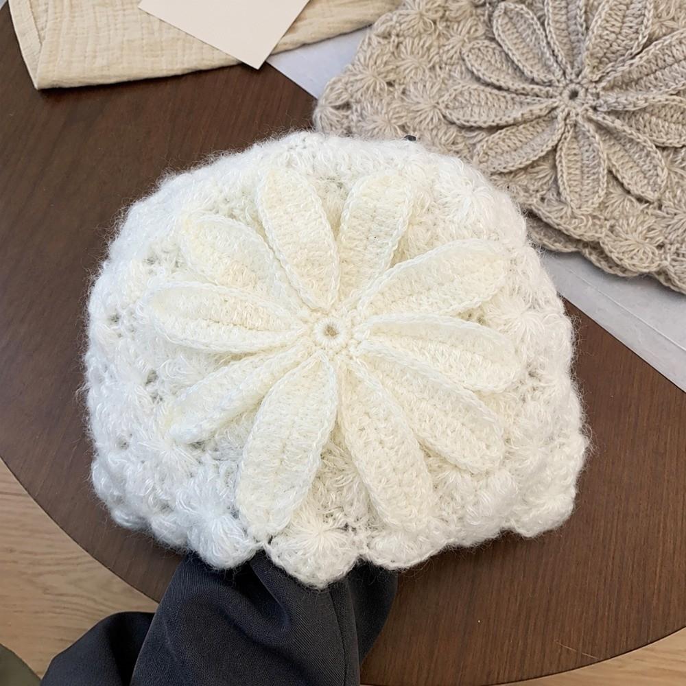 Flower Decorated Knitted Cap Warm Women's Beanie Retro Woolen Cap Outdoor