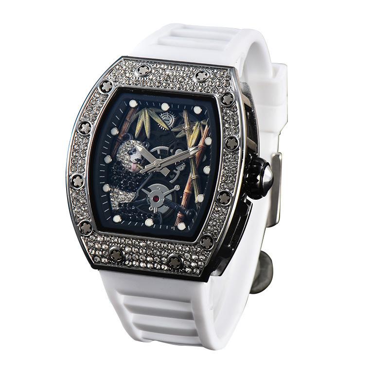 25 New Diamond Quartz Watch Panda Bamboo Hollow Dial Fashion Sports Quartz Watch