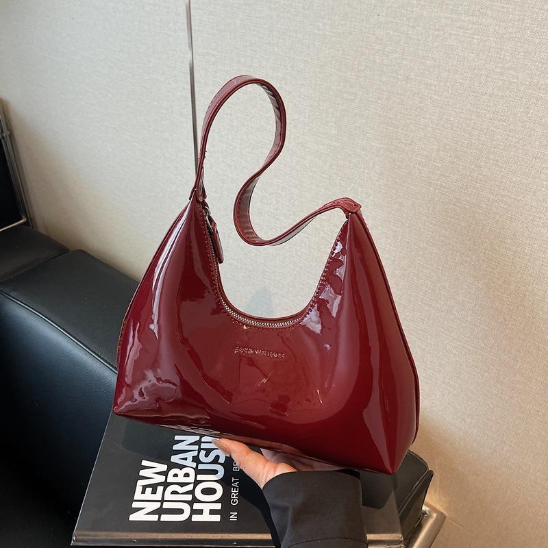 French Niche Design Bag Women's 2025 New Spring and Summer Versatile Single Shoulder Underarm Bag Super Fire Portable Dumpling Bag