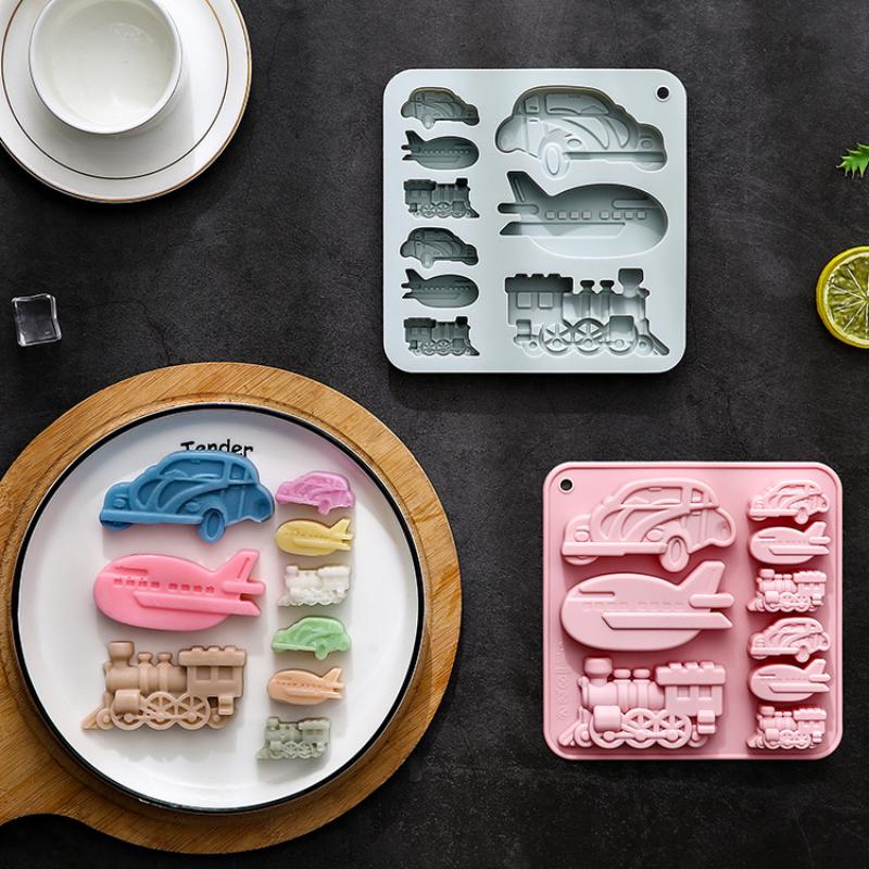 Schokoladen-Silikonformen 3D Oldtimer Zug Flugzeug DIY Silikon Fondant Kuchenform Tablett Backwerkzeuge für Süßigkeiten Mousse