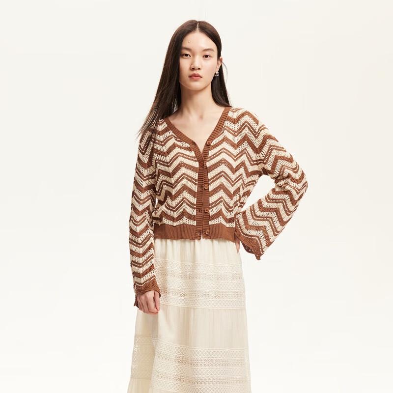 VEROMODA Women's V-Neck Hollow Knit Short Top