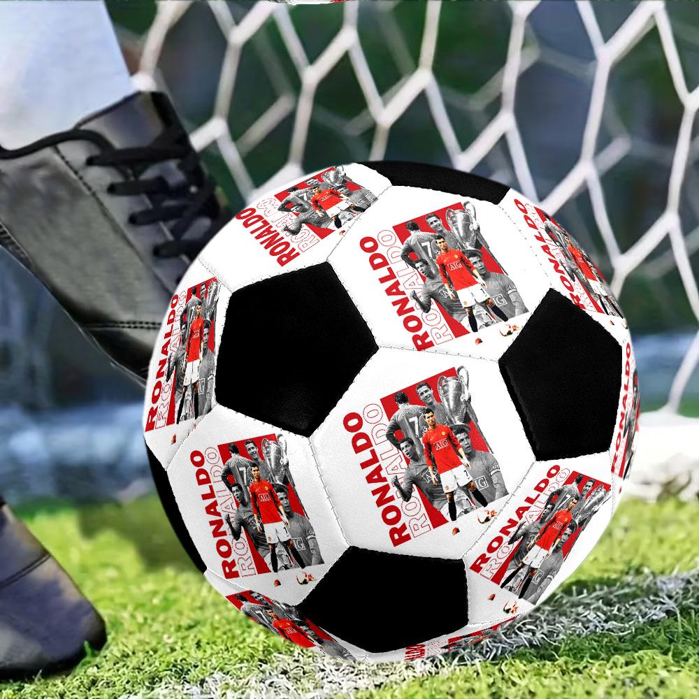 Un Pallone da Calcio Misura 5 Cucito a Macchina, Realizzato su Misura con la Tua Foto, Rende il Regalo Perfetto.
