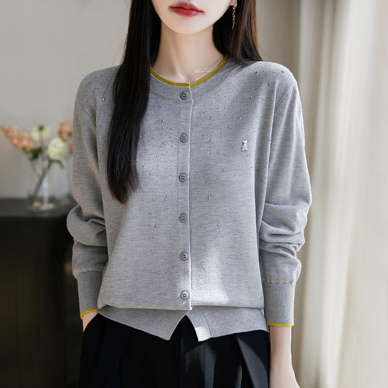 Women's Lightweight 50% Wool 50% Mulberry Silk Cardigan - 4-Season Versatile Knitwear for All-Year Comfort & Style