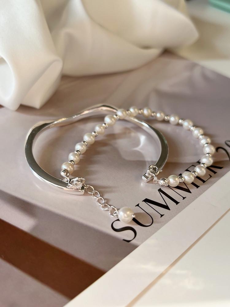Korean Style Double Layer Pearl Wave Bracelet for Women - Elegant Geometric Design