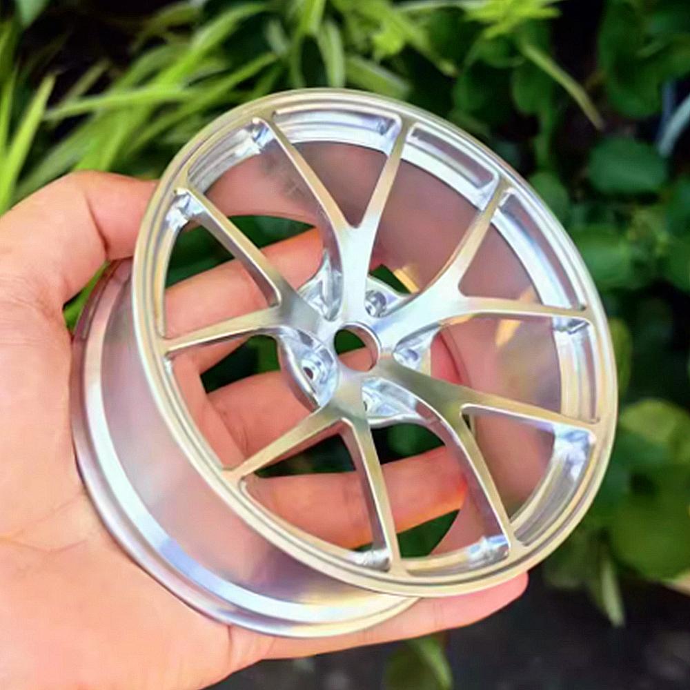 Metal Mini Road Wheel Rim, RAYs Aluminum Alloy Forged Refitting Wheel Model Modified Ornaments Desktop Display