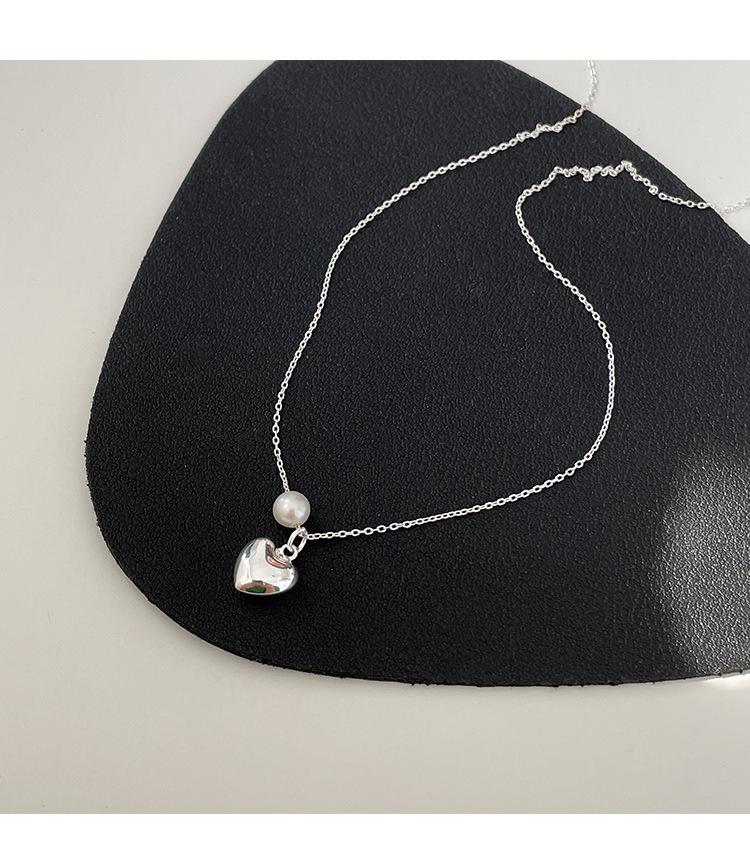 Korean Style Sweetheart Pearl Clavicle Necklace - Trendy Simple Peach Heart Design
