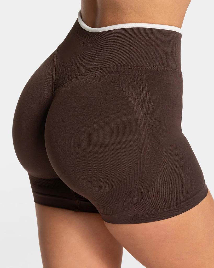 Seamless Quick-Dry Butt-Lifting Yoga Shorts for Men & Women - High Elastic for Running & Fitness