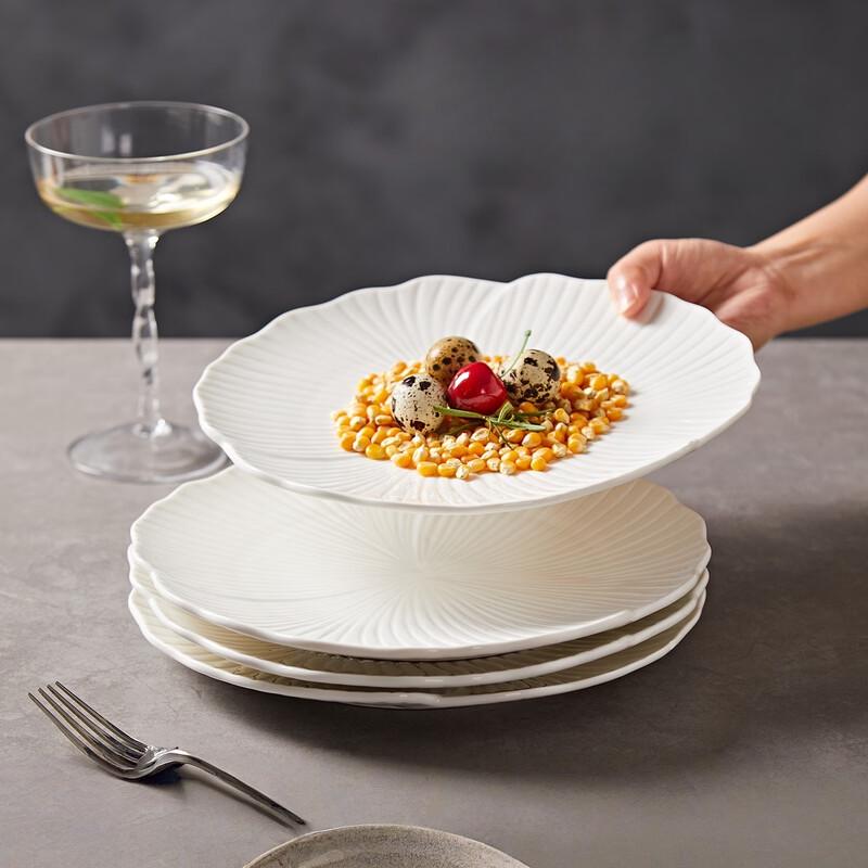 Elegant White Chrysanthemum Petal 10-inch Shallow Plates (4-pack)