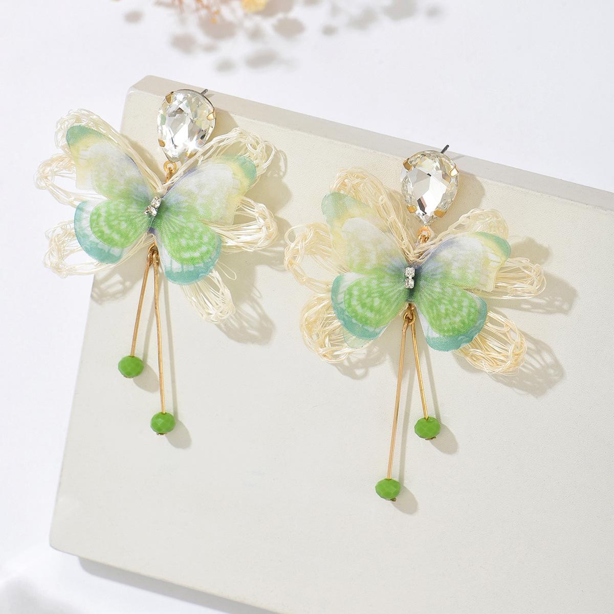 

Модные серьги-подвески для женщин зелёный